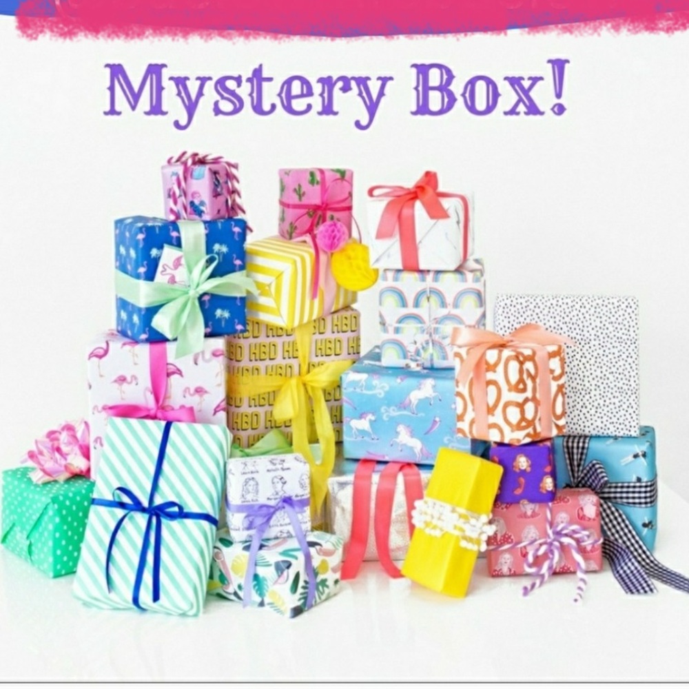 💣💥 5 MYSTERY items for $25 Fashionable Clothing